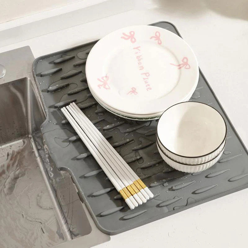 DripEase Silicone Drying & Heat-Resistant Mat