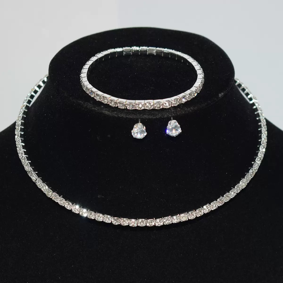 💥"Crystal' Tennis Necklace + Free Bracelet+Free Ear Stud