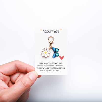 ✨Crafted by Hand-20 Sets Hug Favors(🦋Butterfly, Ladybird, Flower, Bee)