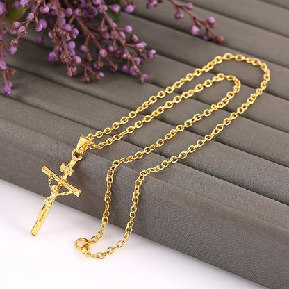 Sculpted Detail Crucifix Pendant