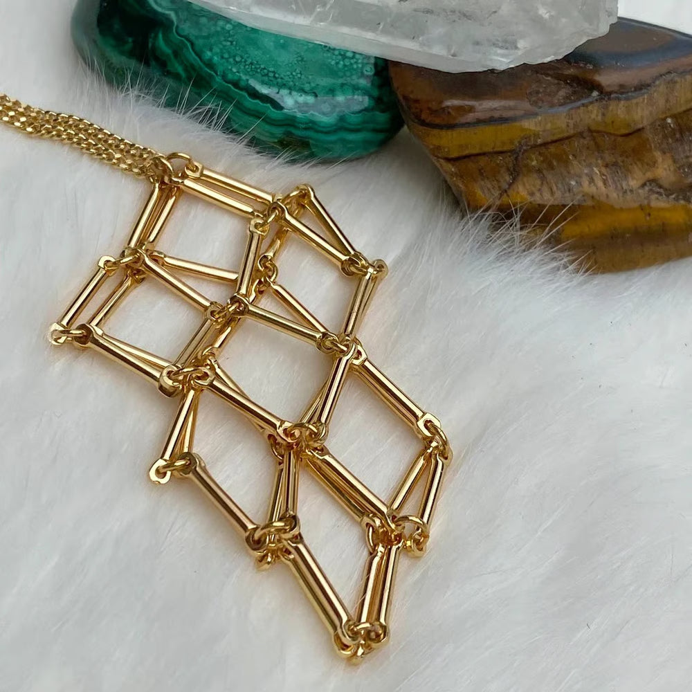 🔥 Crystal Stone Holder Necklace - Free (Crystal) Gift Included🎁