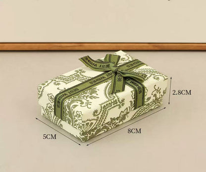 Cross Pendant Paperclip Chain Necklace, Unisex, Waterproof and Sweat-Resistant, Fade-Proof