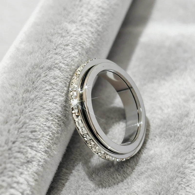 Titanium Steel Rotatable Spinner Ring with Zirconia
